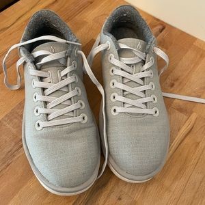 Allbirds Wool Piper Woven. Pewter grey. W8.